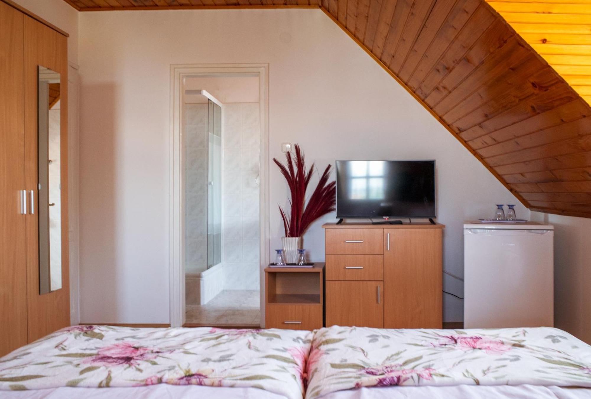 Bella Villa Apartmanhaz Zamárdi Esterno foto